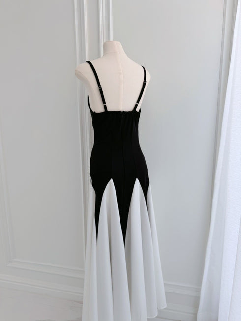 Spaghetti Straps Color Contrast Flowy Dresses